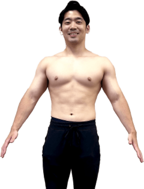 トレーニング、食事制限を2ヶ月行った後のT・O様の正面に向いて上半身裸で立っている写真